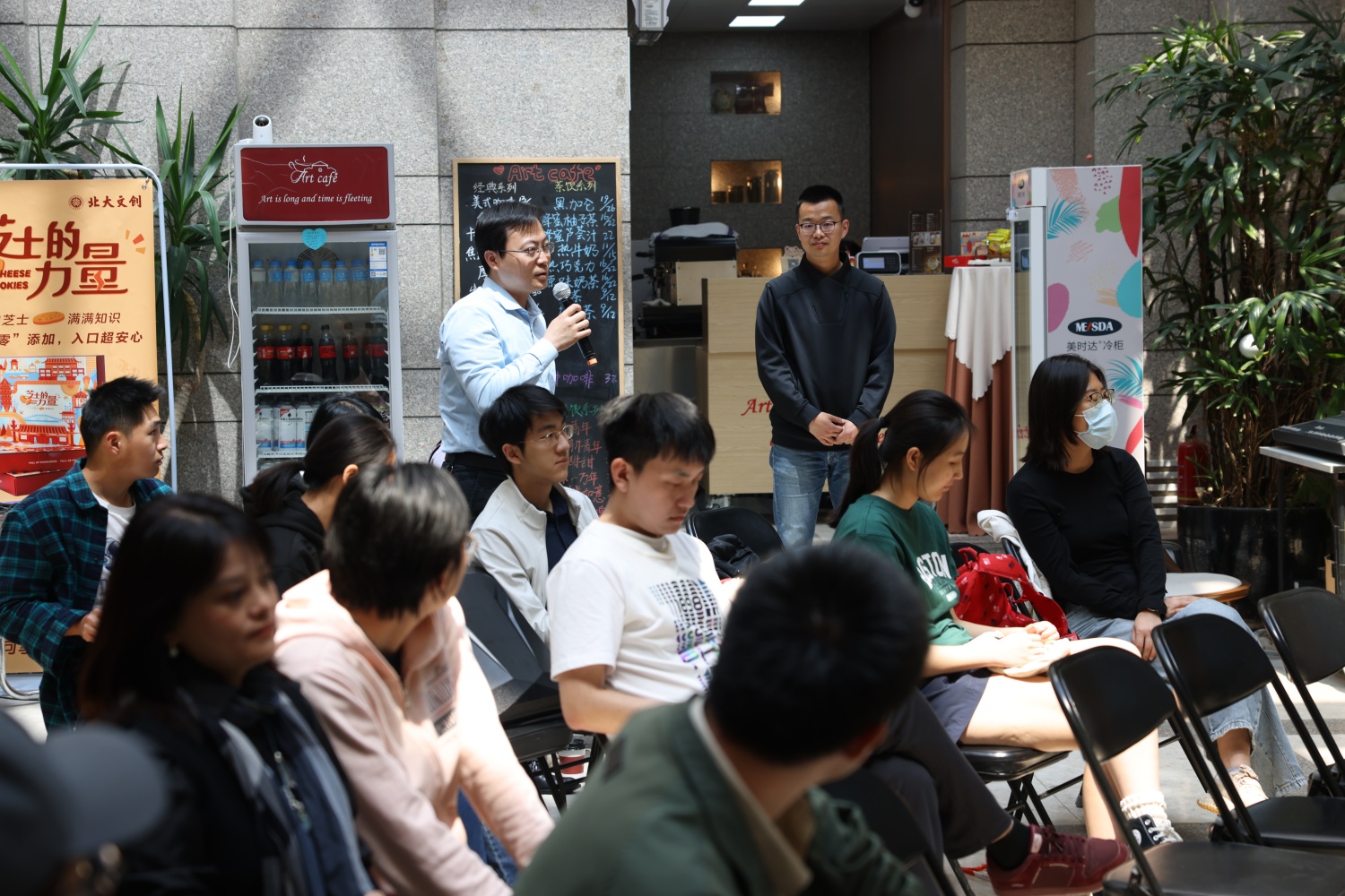 WDY_6157-0510【新闻】“剧”焦莎翁,经典漫谈——莎翁经典作品交流分享会在讲堂举办摄影@王东隅.JPG