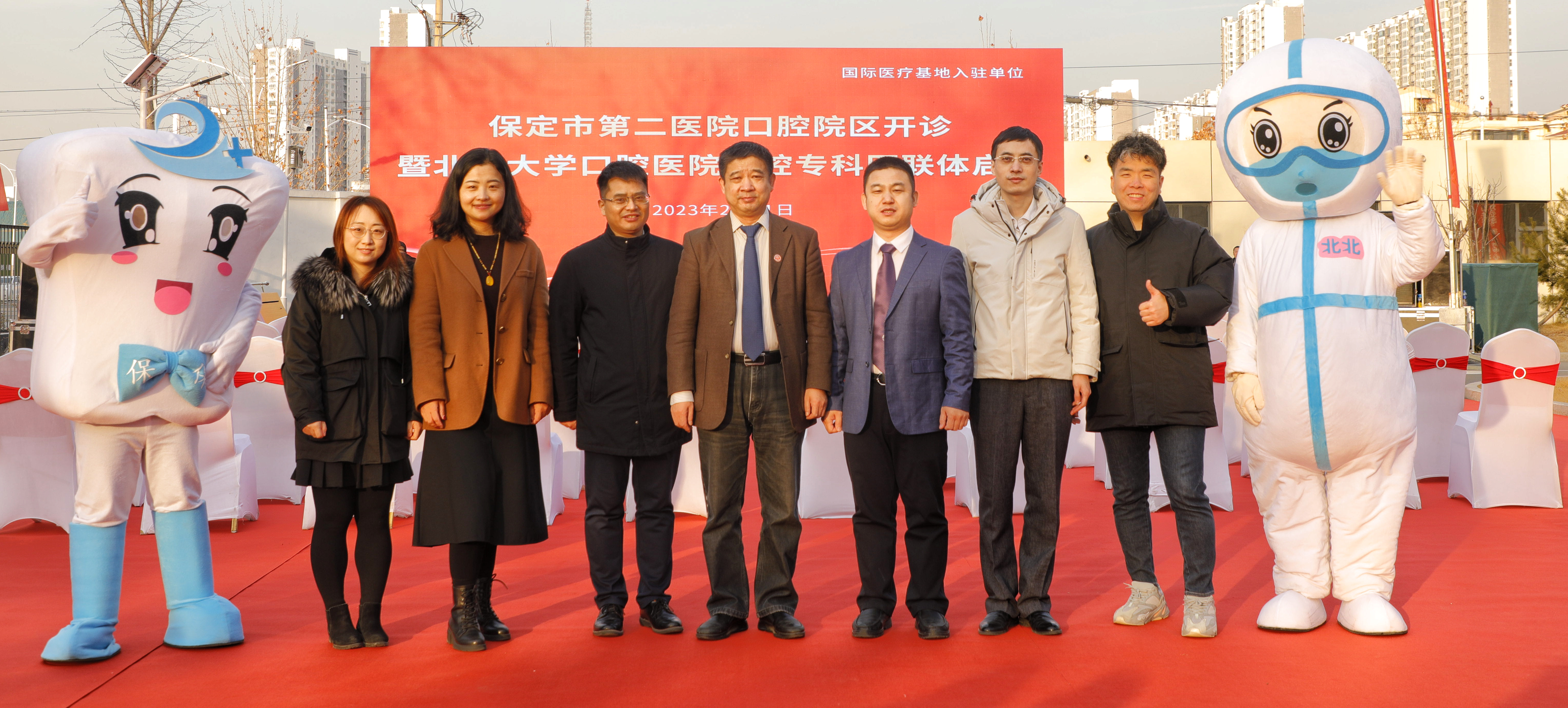 44d6a5c119774bf1a3624245a41c1179.jpg Z-蔡院一行合影.jpg