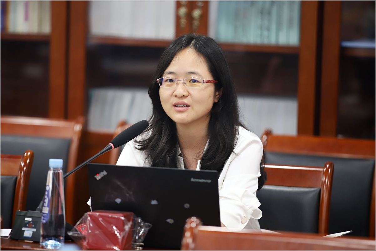 6aaeae99f8e2438bb760e81288f256fa.jpg 石菊.jpg