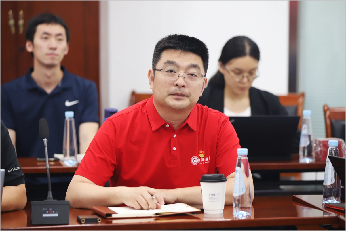 43f0e759368a46cbb6d9bb27c9e03a90.jpg 张辉.jpg