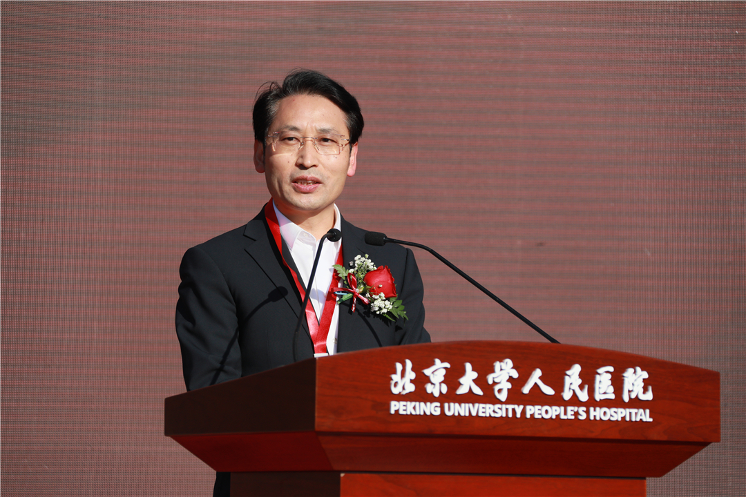 17ba39bf35bb45e8bb729e4f737a9715.jpg 赵磊.jpg