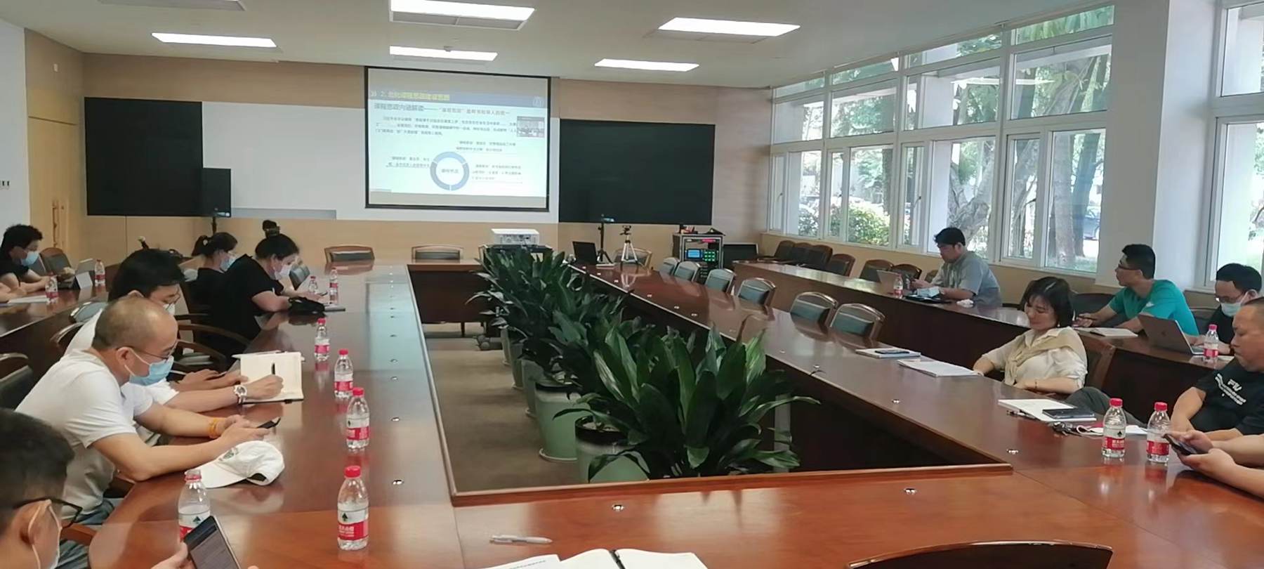 0fc8867dd95d4eba98ac7833b6876e97.jpg 深研院会场_副本.jpg