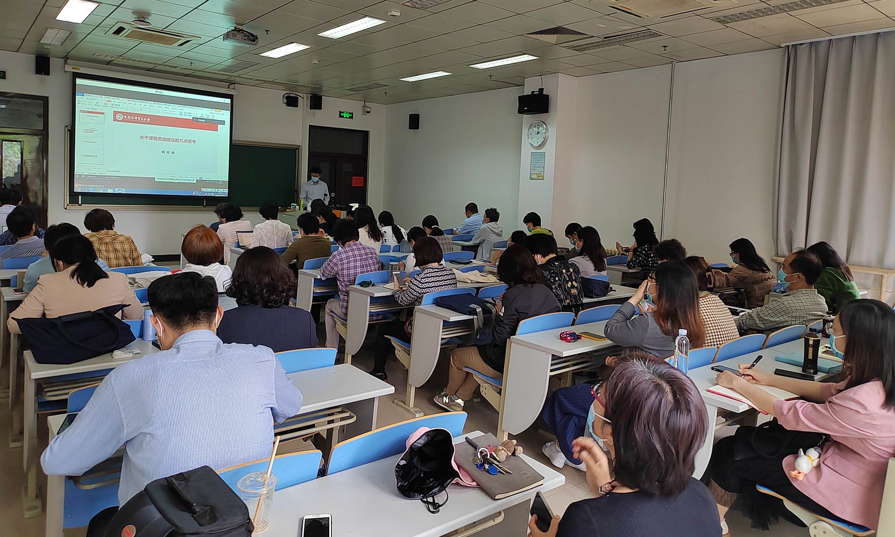 c62685f8d1e3428c96f304b8f404f224.jpg 医学部会场_副本.jpg