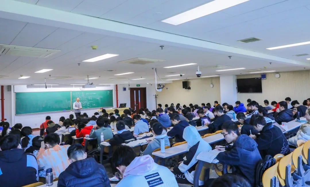 4f221811a8164290930c82b62230041d.jpg 柳彬2.jpg