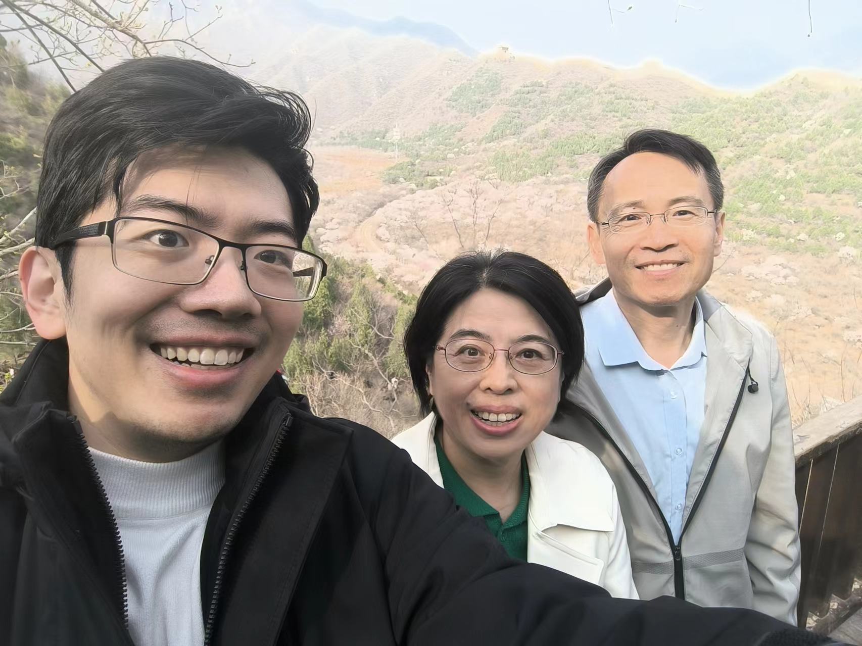3-出游合影.jpg