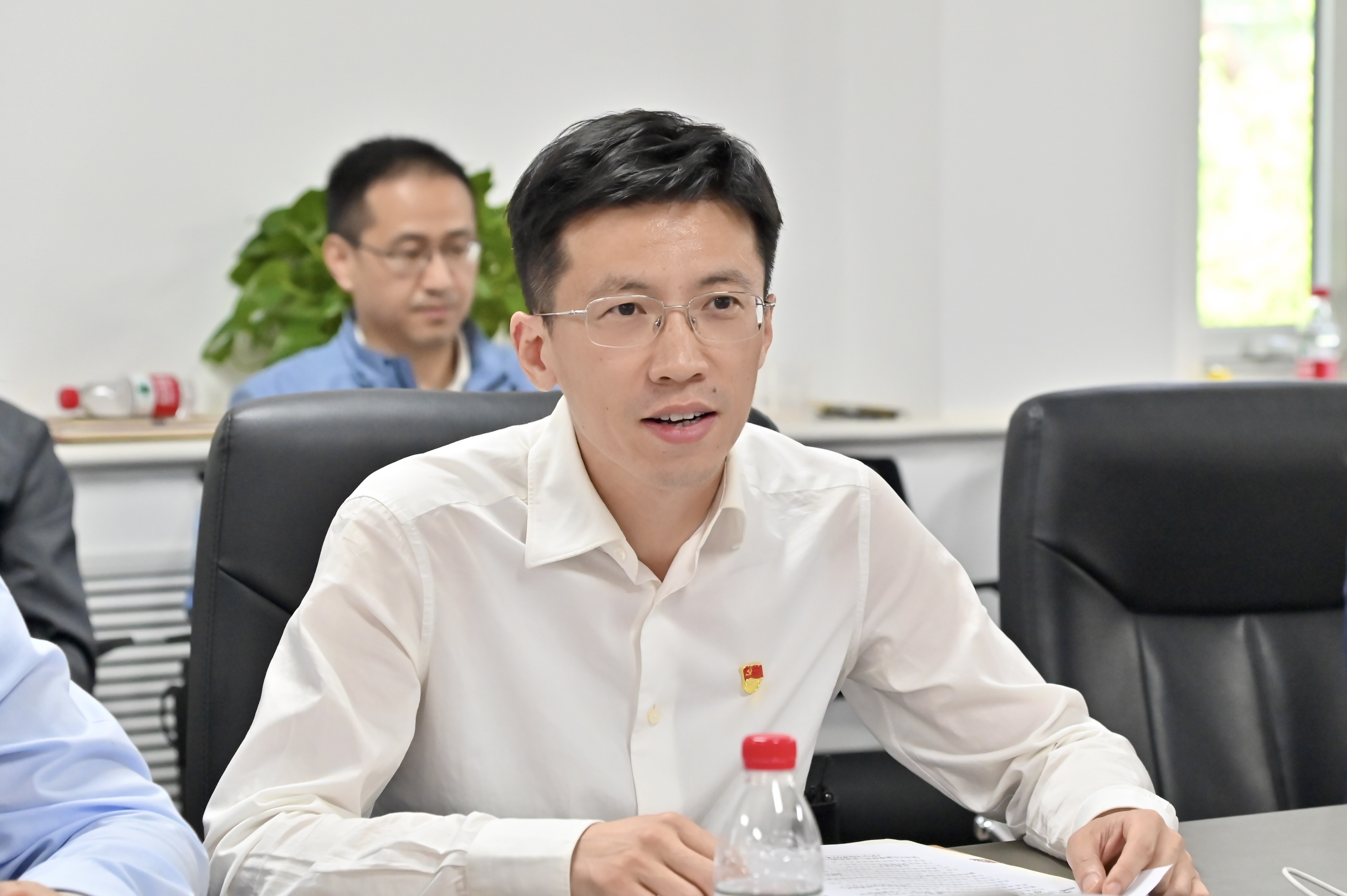 李明讲话.jpg