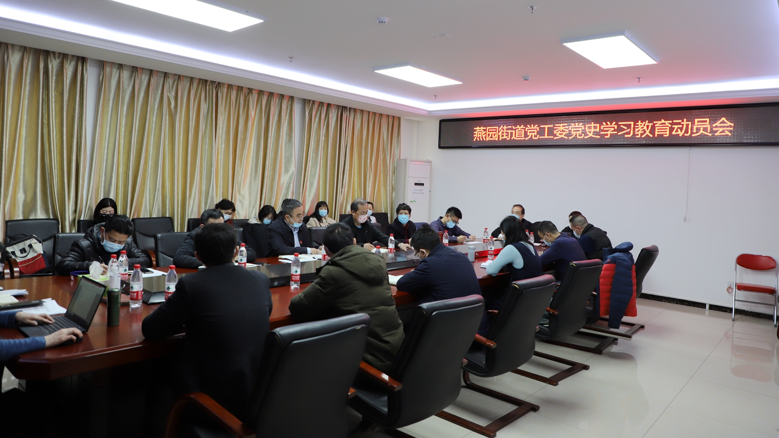 387790b33eed4736aa5a8316a4eab70f.jpg feng1.jpg