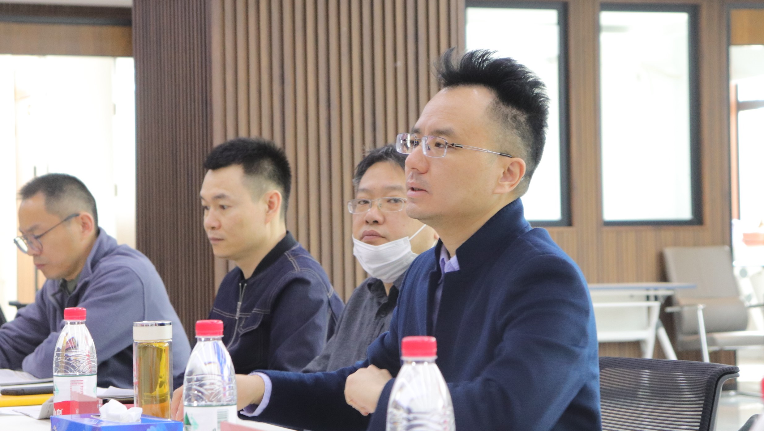 ac5be18f9eb14b1caf360fd64e26ee60.jpg 8.中心主任卫欣总结发言.JPG