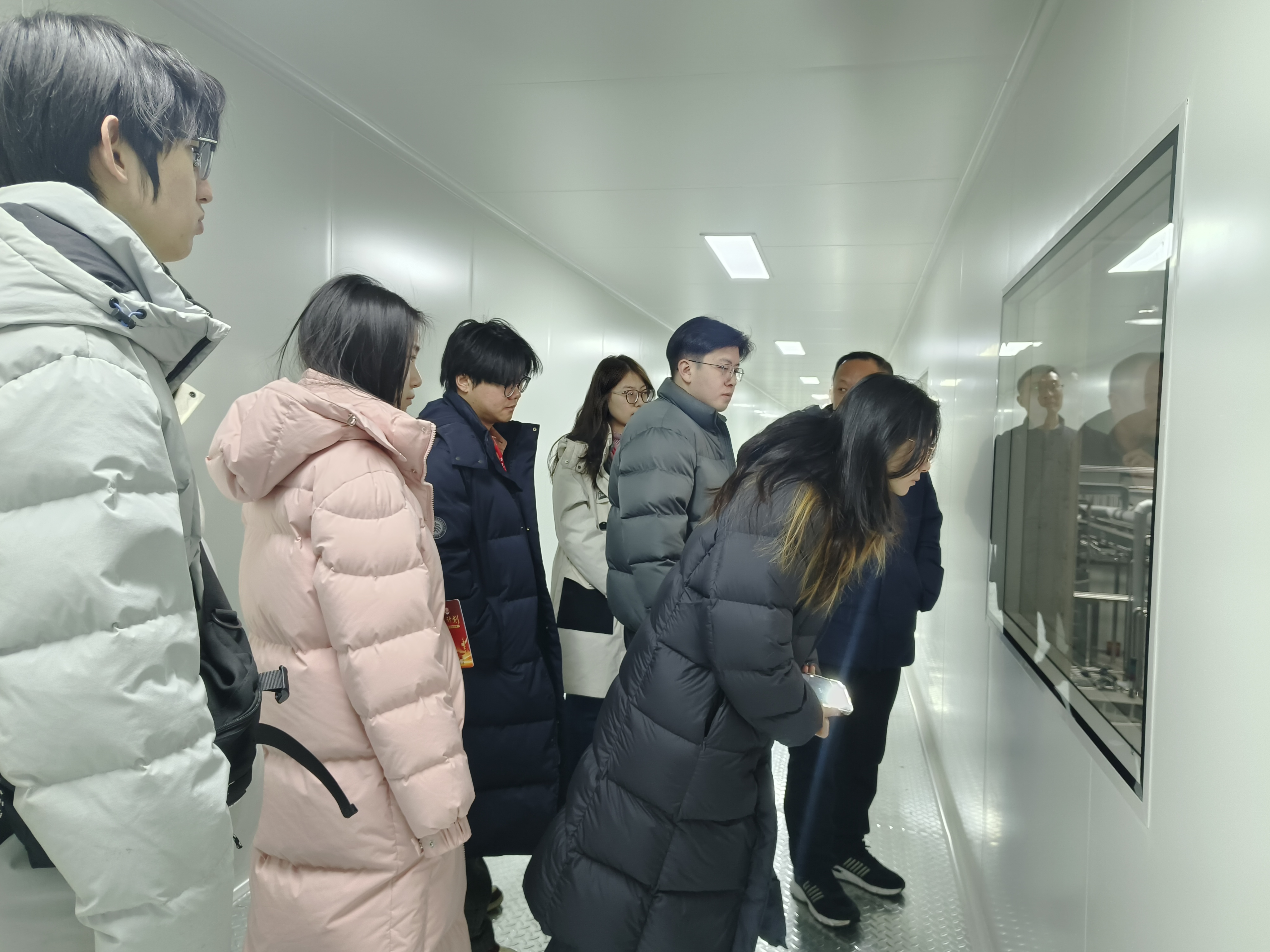 7+实践团参访顶元食品.jpg