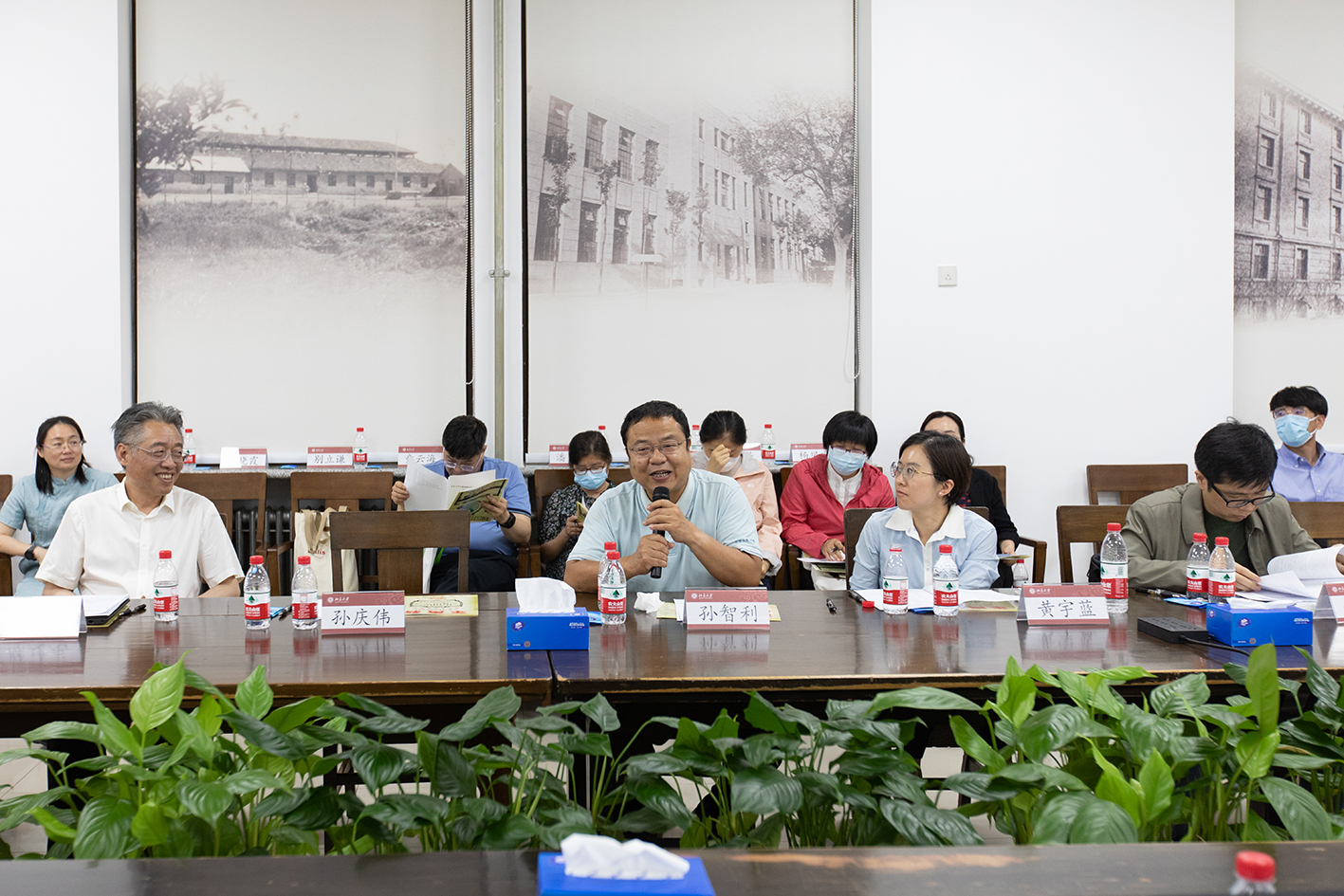 5c6a88edb0564d1db28a44e773fd1a86.jpg 文信委2023会议--现场讨论.jpg