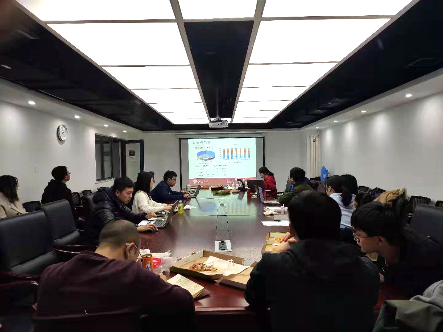 b7245fa993cc4b6b8fffda623e20387e.jpg 环境管理专业博士生学术报告会_副本.jpg