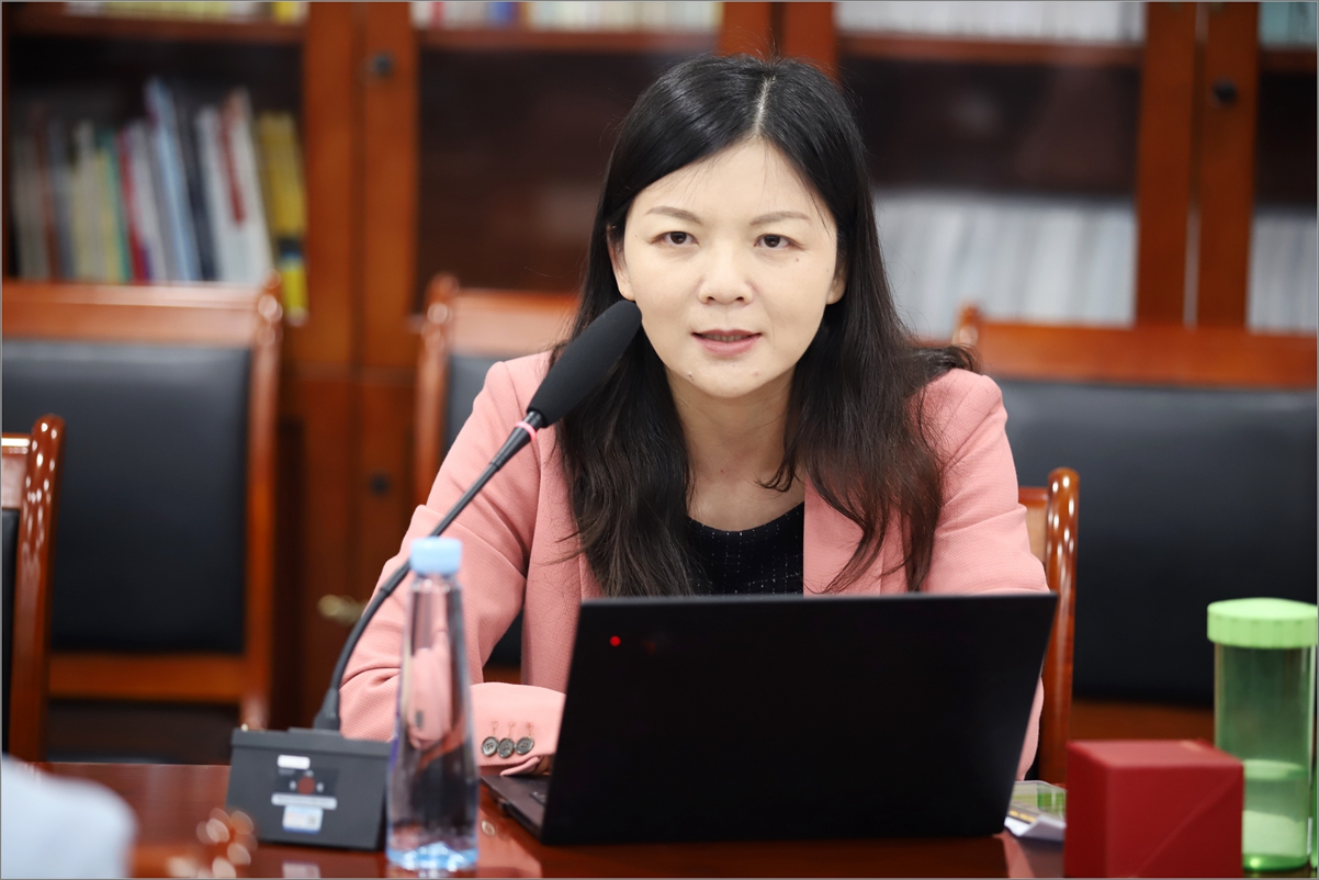 34171aff92454e768f805e53802a4b75.jpg 蒋云赟.jpg