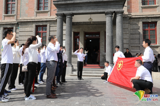 http://news.youth.cn/wztt/201904/W020190420632268545025.png