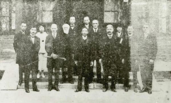 http://image.thepaper.cn/www/image/18/868/658.jpg