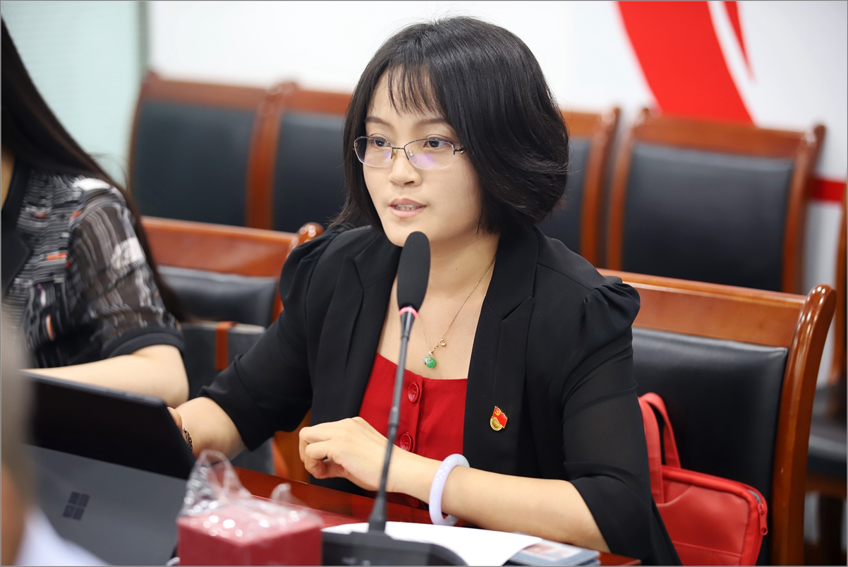 d0bacabe4fa24043b1446627cc7fe3d9.jpg 常颖.jpg