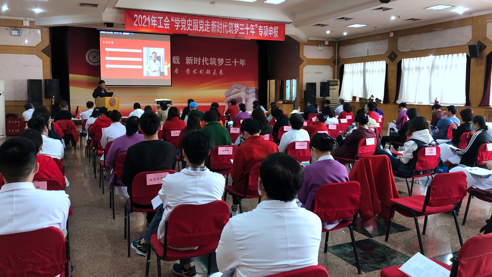 fd20cd83a75242c3a91ea189f49a2629.jpg feng.jpg