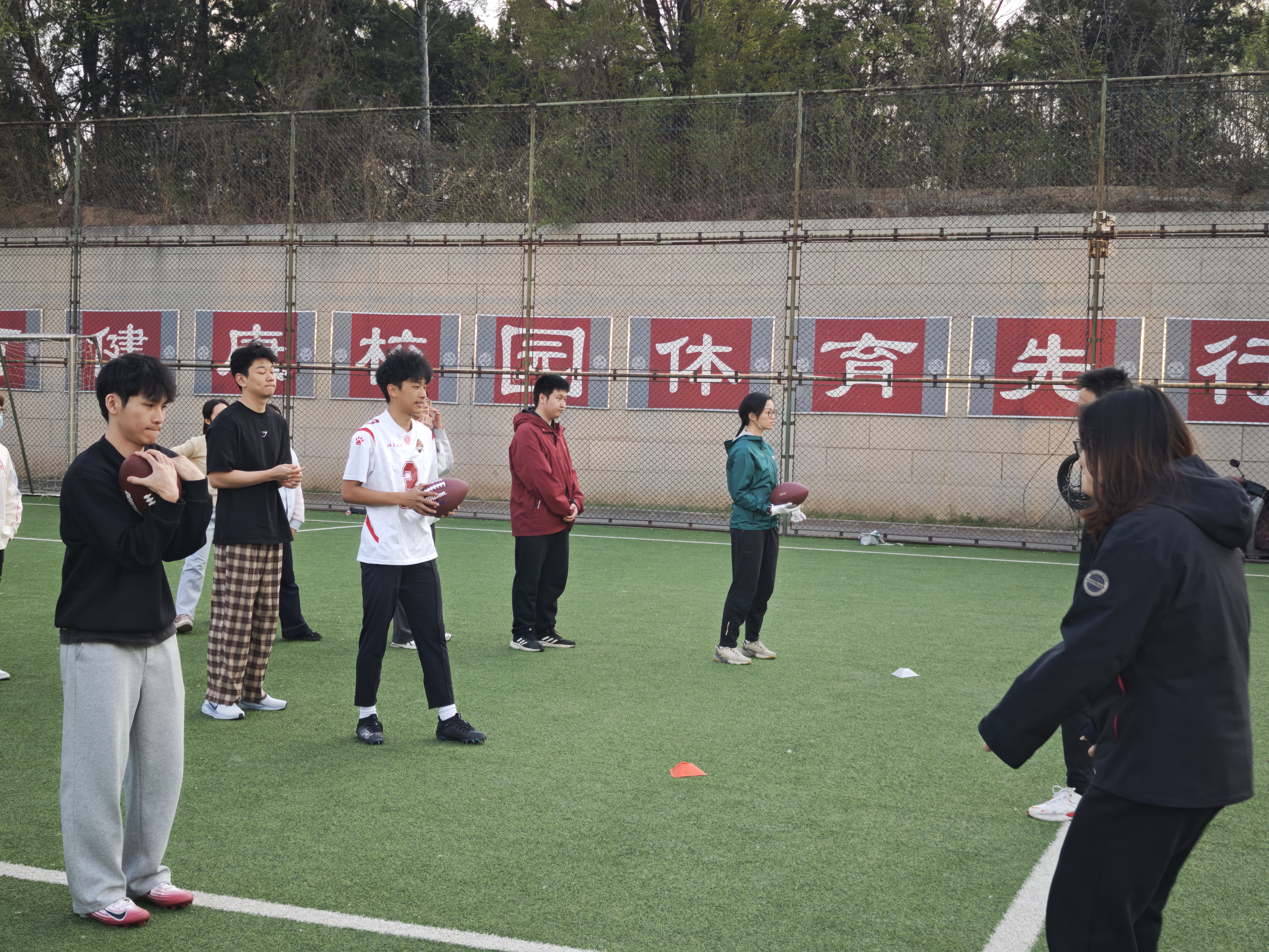教练讲解 .jpg