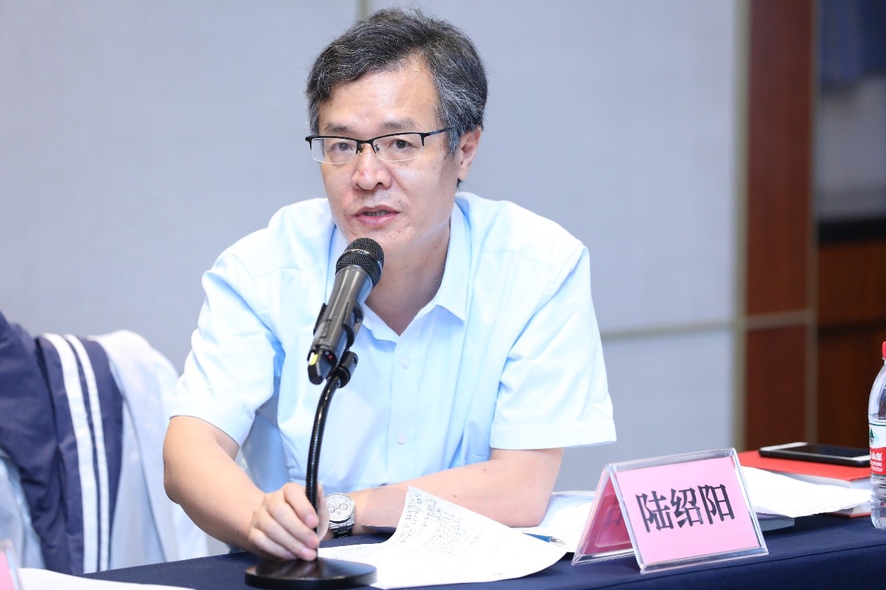 1042d3aeac334927b778231815c5203c.jpg 陆绍阳发言.jpg