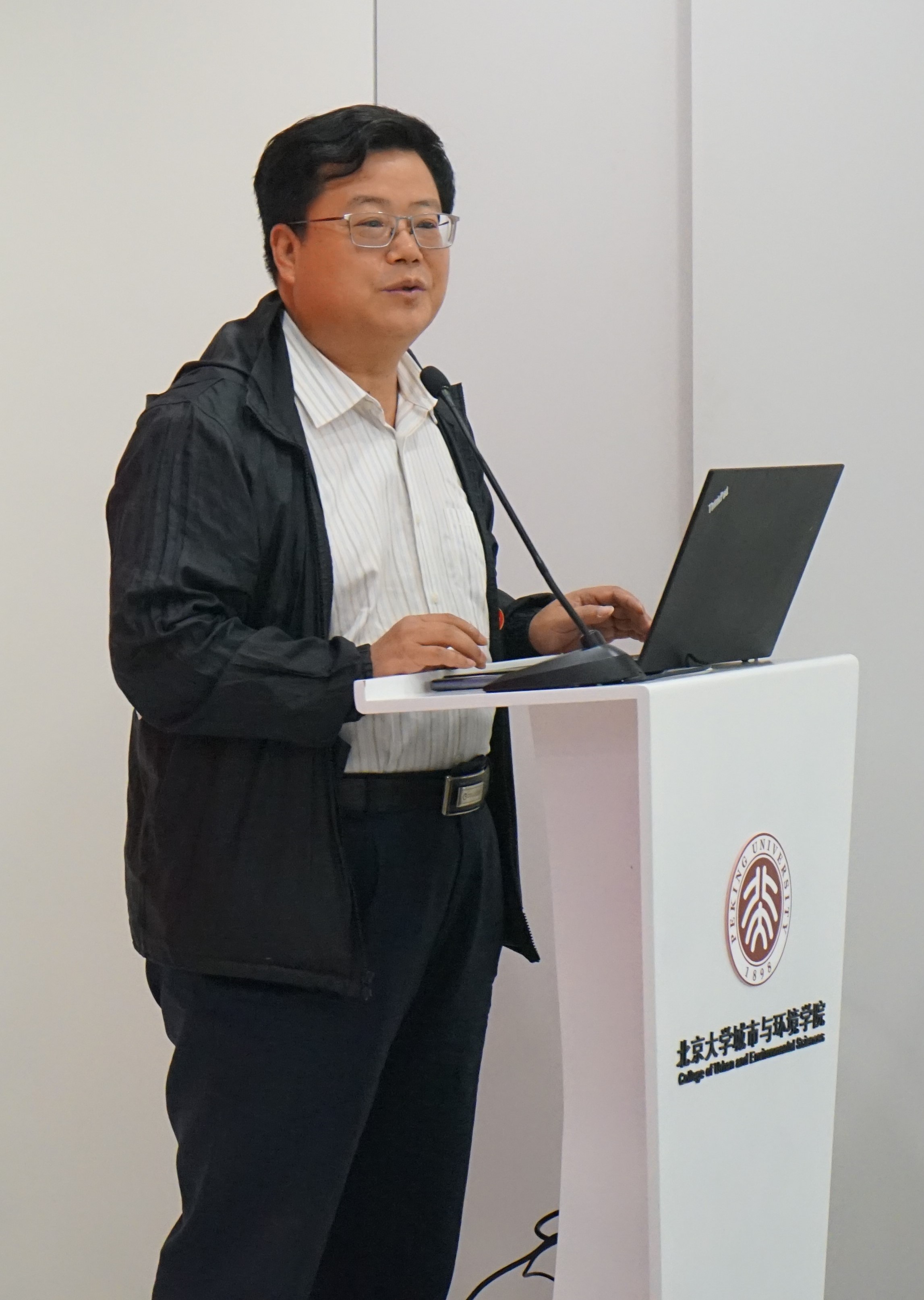 何凯涛致辞.JPG 何凯涛致辞.JPG