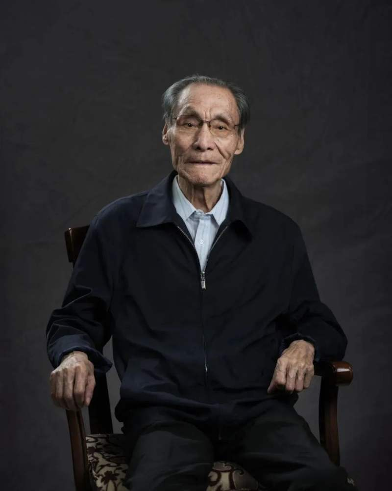 许崇任.jpg 许崇任.jpg