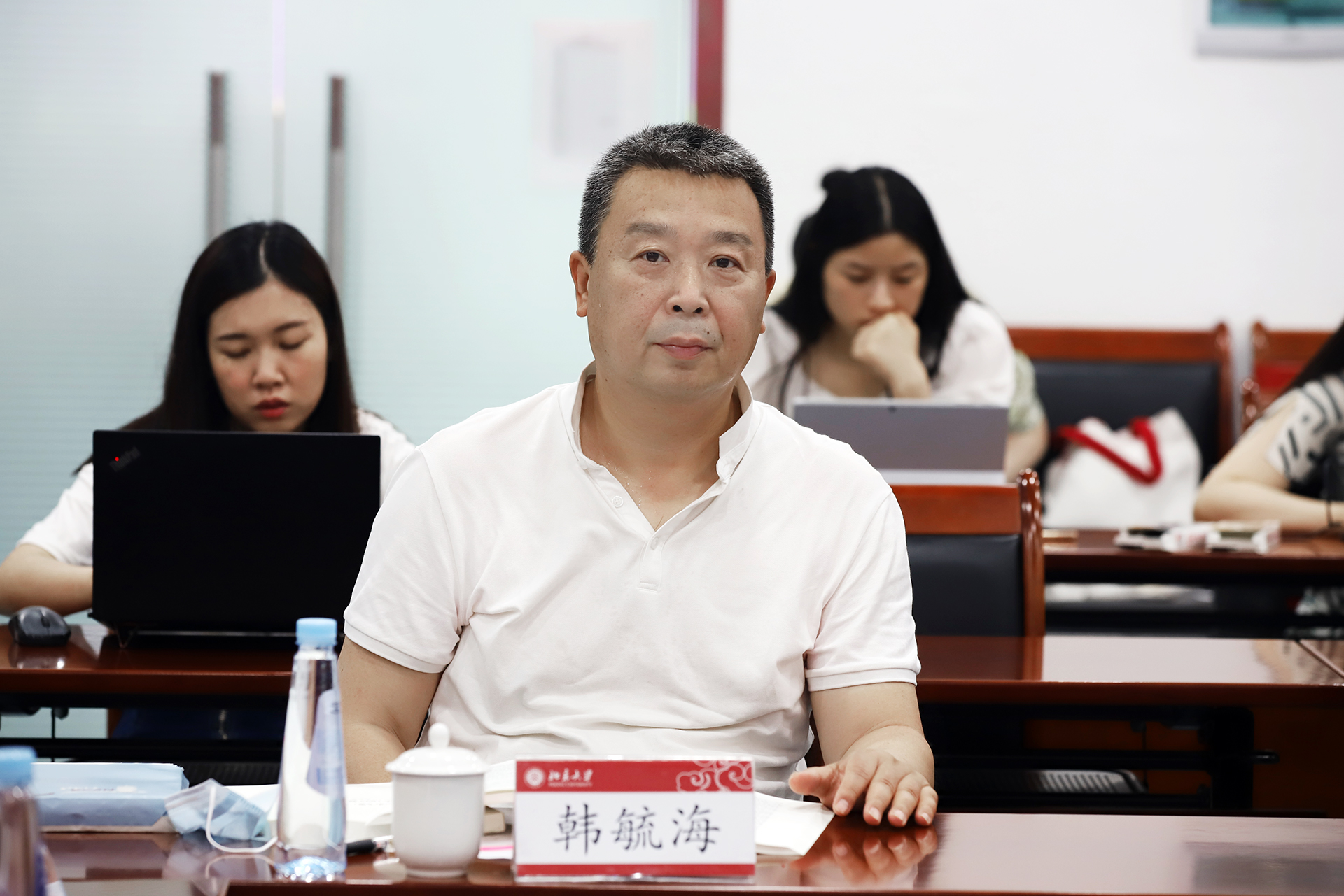 2f7af14def4e482d8316fdd7c2d85ff0.jpg 韩毓海发言.jpg