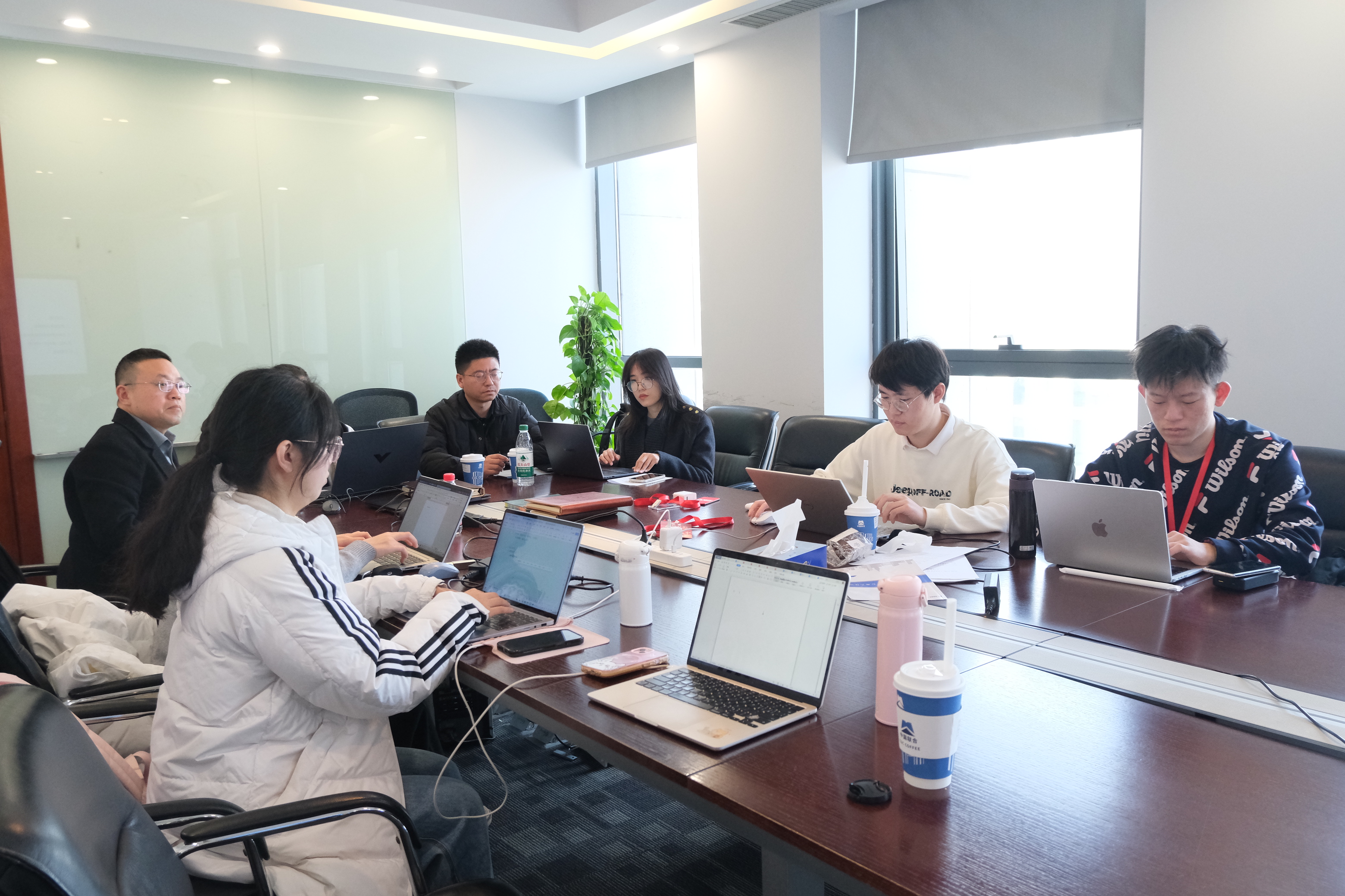 5+聆听专家汇报.JPG
