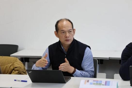陈开和讲话.jpg